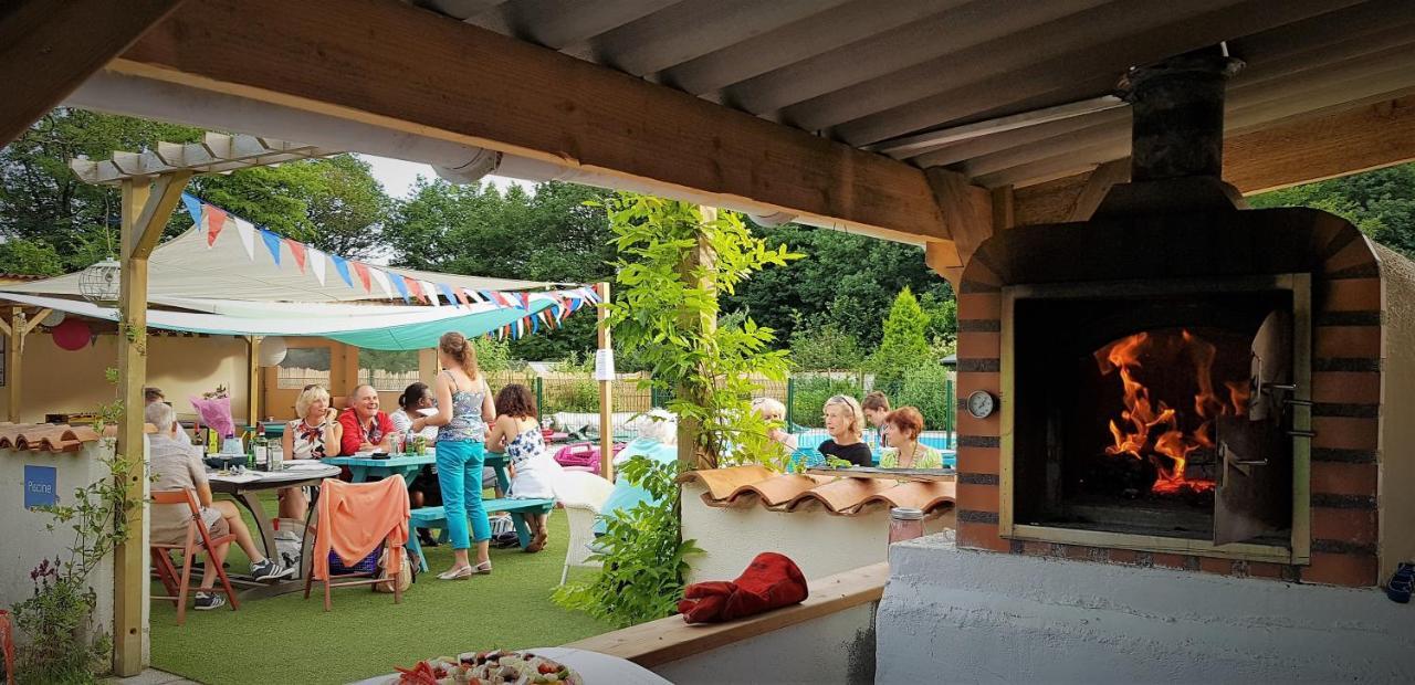 Camping Bois De St Hilaire Chalandray Exterior foto